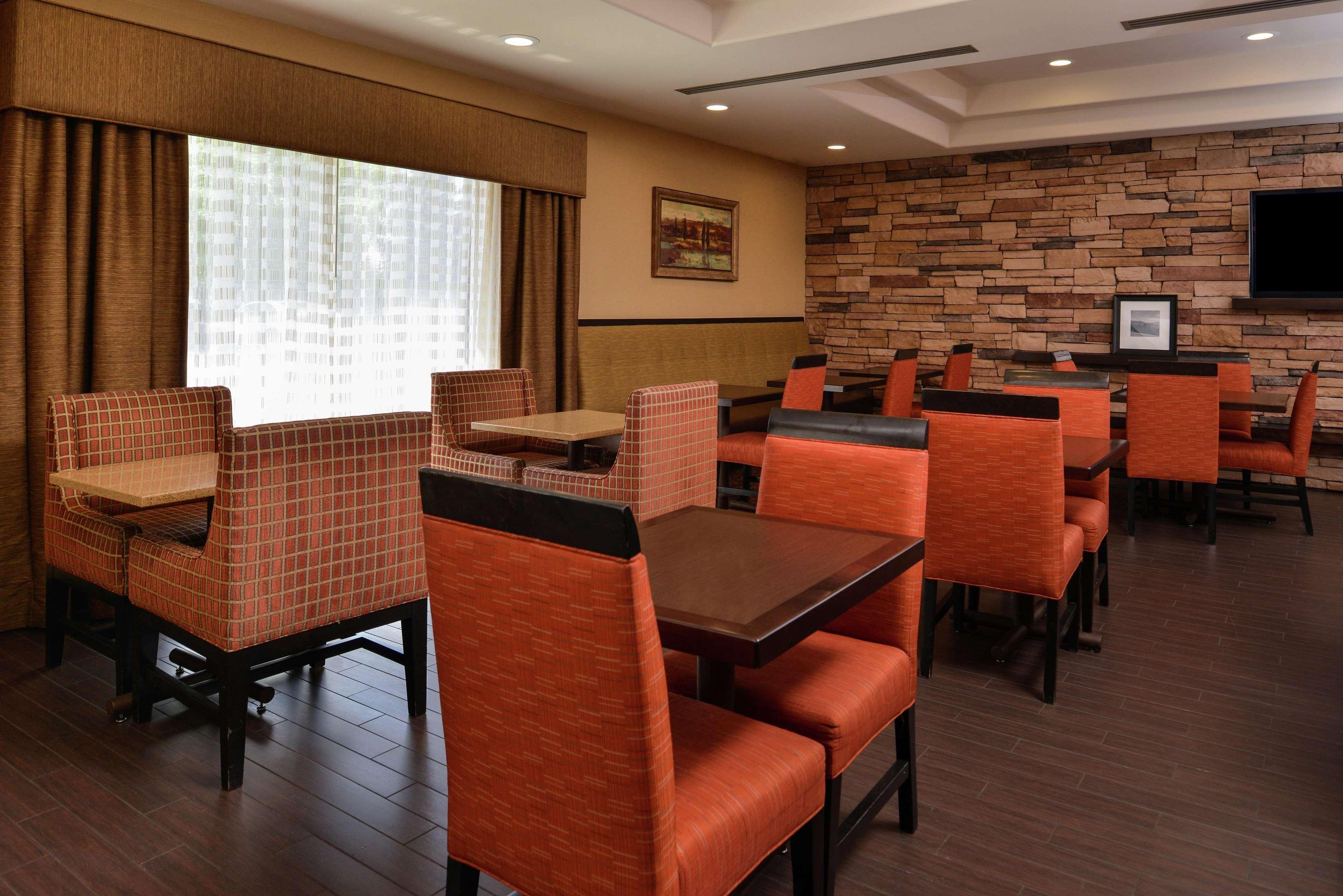 Hampton Inn Idaho Falls / Airport Экстерьер фото