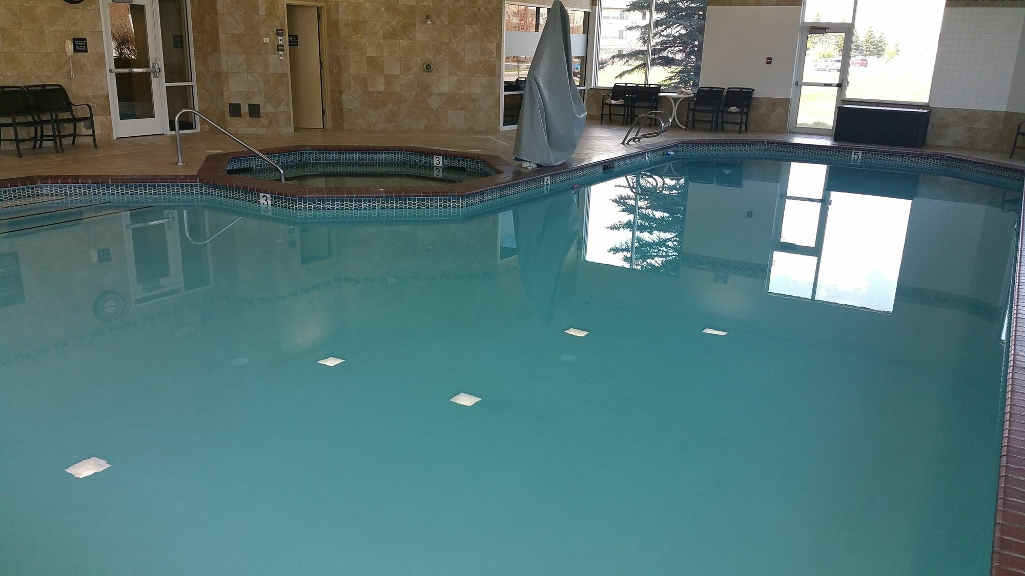 Hampton Inn Idaho Falls / Airport Экстерьер фото